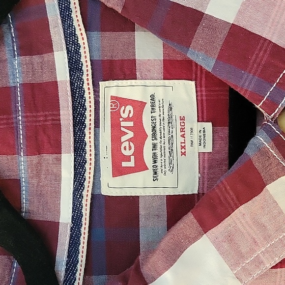 Levi's button down shirt - Picture 3 of 5